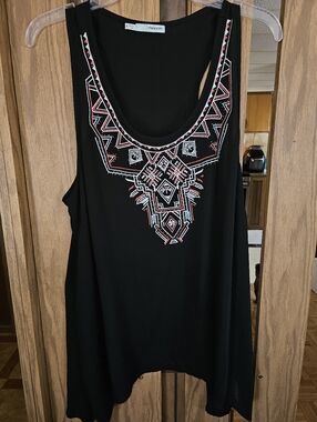 Maurices Sz XL Black Tank Top w/ Southwestern Embroidery, Studs